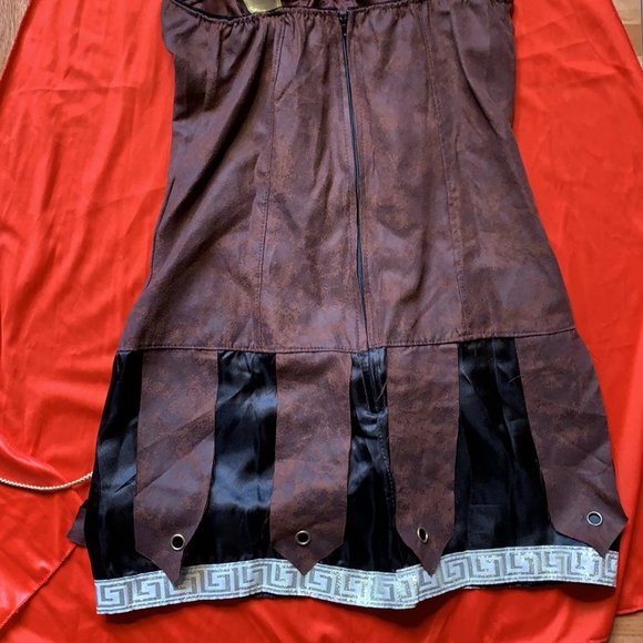 Donated Roman Gladiator Dress w/ Cape Halloween Costume -  Adult OS UC - Picture 9 of 11